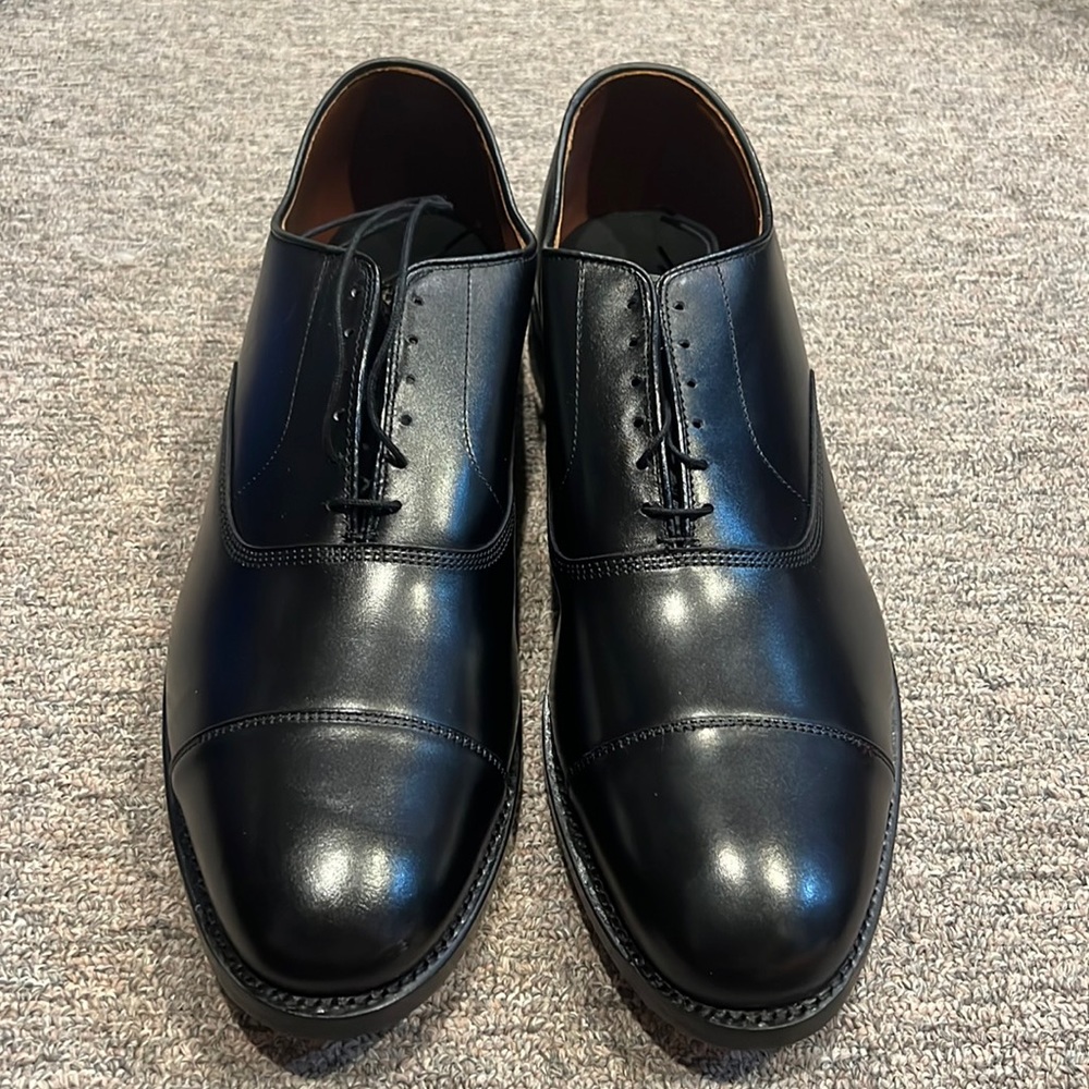 Allen Edmonds Park Avenue black Oxford dress shoes